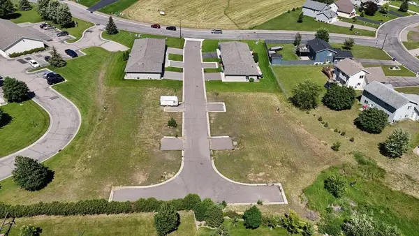 415 4th Avenue Se, Saint Joseph, MN 56374