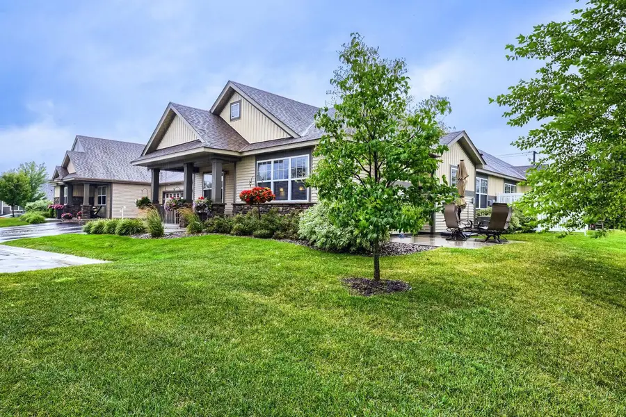 8004 64th Street S, Cottage Grove, MN 55016 - #2