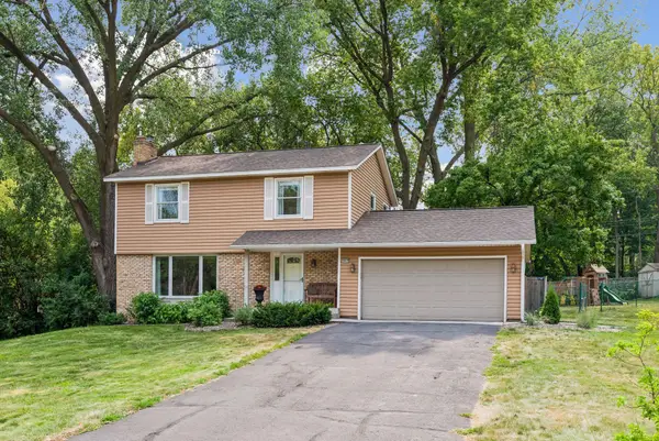 18015 19th Avenue N, Plymouth, MN 55447