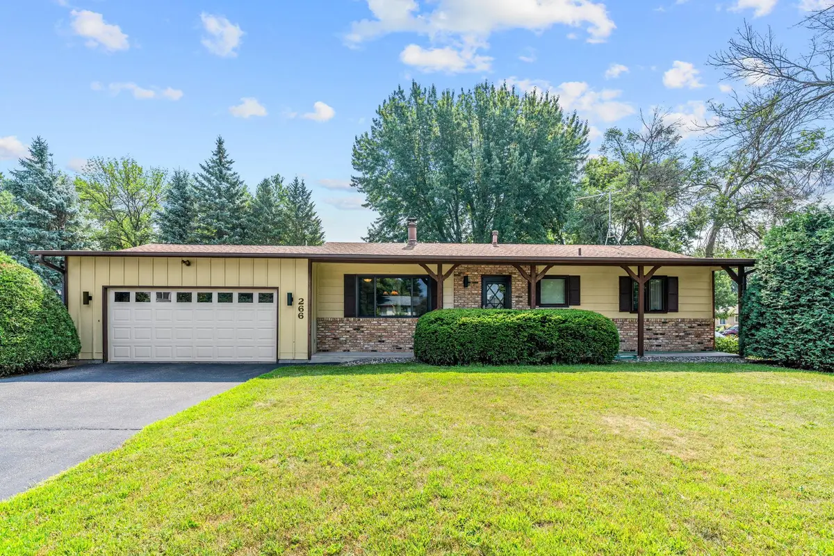 266 Cardinal Court, Chaska, MN 55318 - #1