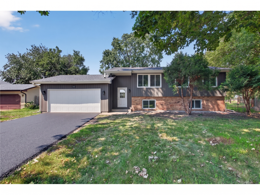 8055 Zane Avenue N, Brooklyn Park, MN 55443 - #2