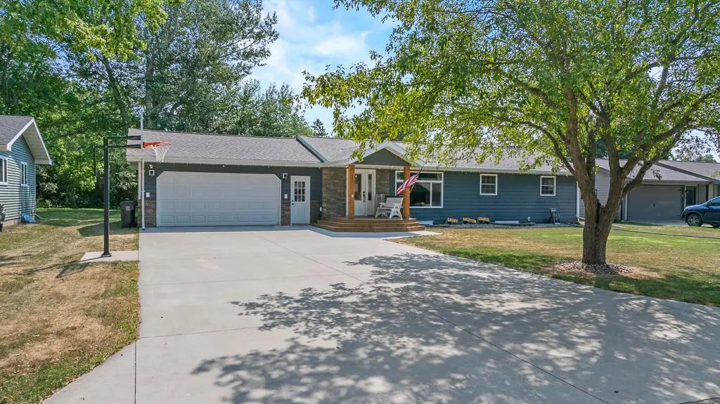 405 S Lake Street, Hendricks, MN 56136 - #1