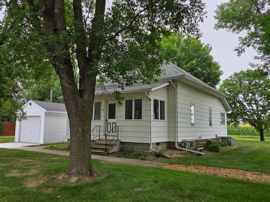 104 Bertha Avenue S, Pipestone, MN 56164 - #3