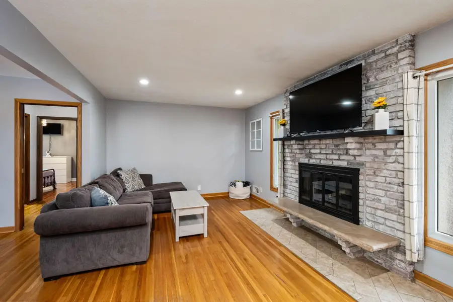 5836 Jefferson Street Ne, Fridley, MN 55432 - #2