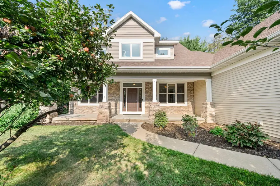 380 Sioux Lookout, Lino Lakes, MN 55014 - #2