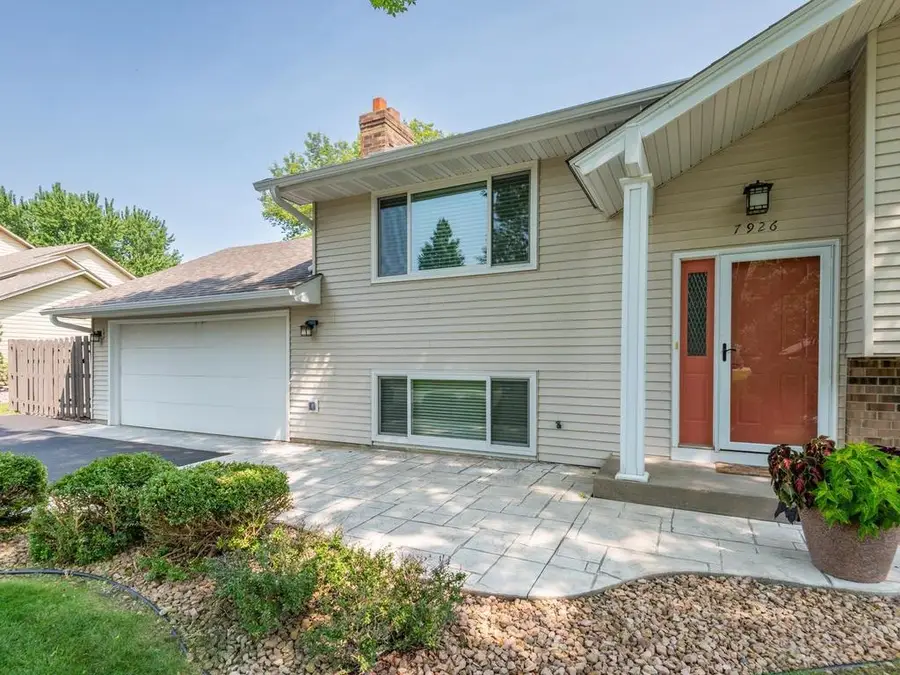 7926 Chesshire Lane N, Maple Grove, MN 55311 - #3