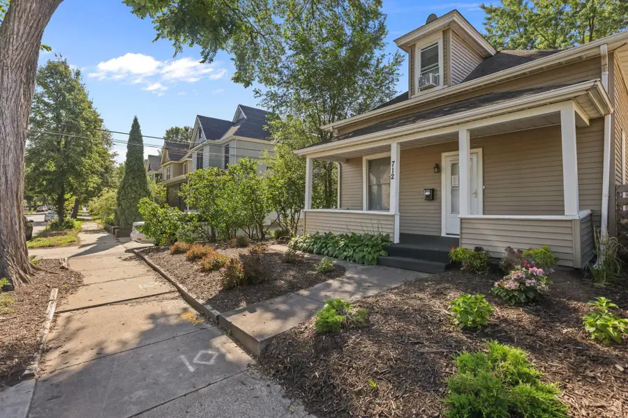 712 24th Avenue Ne, Minneapolis, MN 55418 - #2