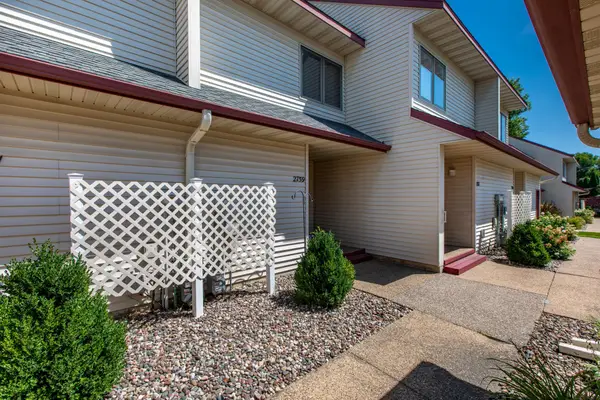 2759 Charles Court Nw, Rochester, MN 55901
