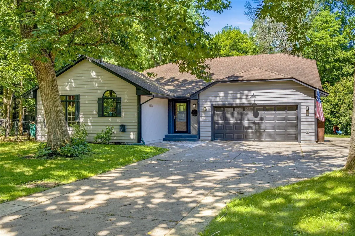 4785 Mayelin Avenue Ne, Saint Michael, MN 55376 - #1