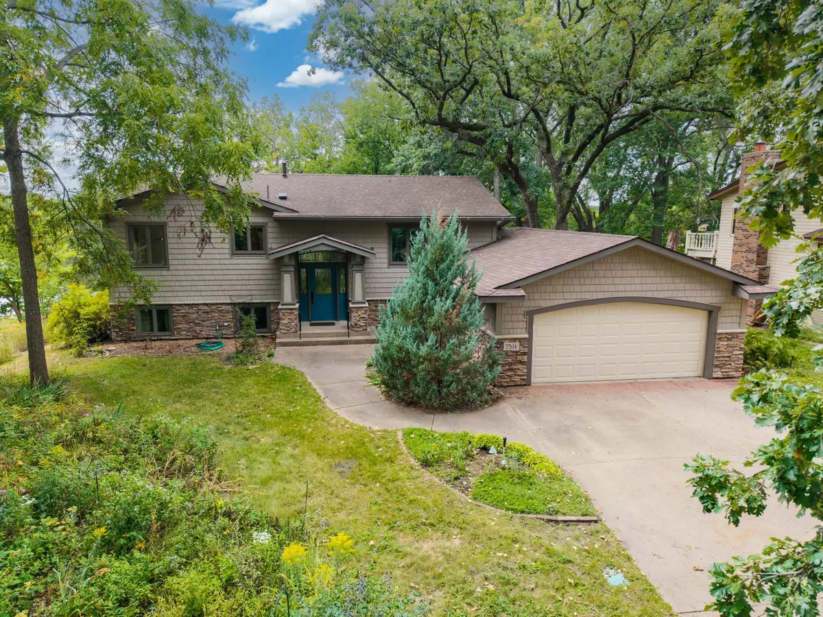 7514 Alden Way Ne, Fridley, MN 55432 - #1