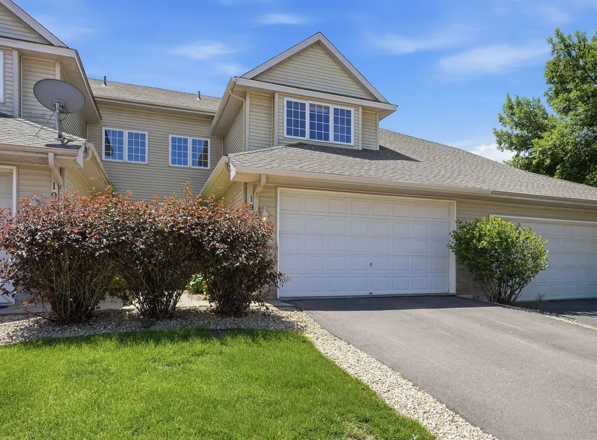 1971 Andrew Court, Chanhassen, MN 55317 - #1
