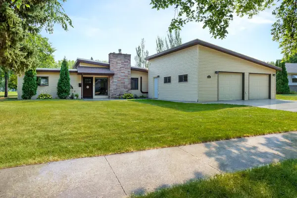 844 2nd Street N, Wahpeton, ND 58075