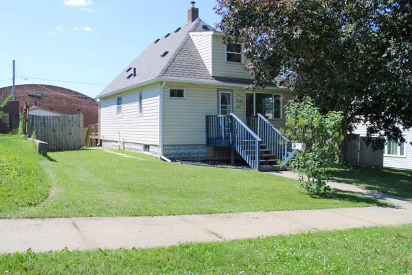 220 Garfield Street, Eveleth, MN 55734