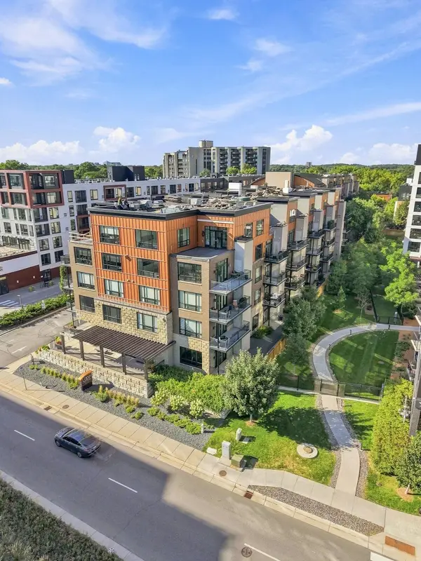 3104 W Lake Street #203, Minneapolis, MN 55416