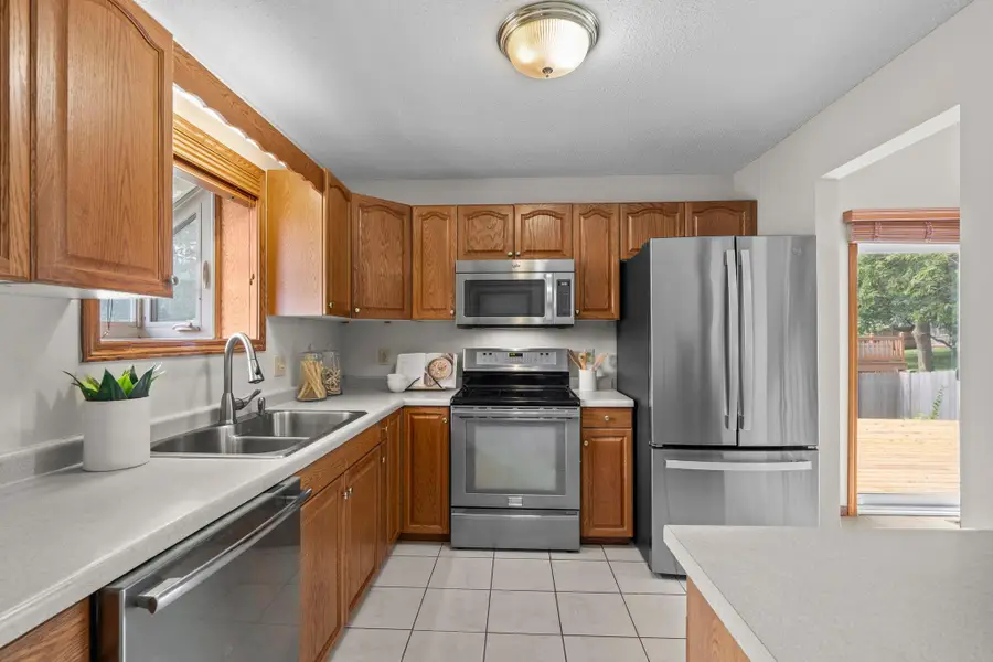 16595 Harwell Avenue, Lakeville, MN 55044 - #3