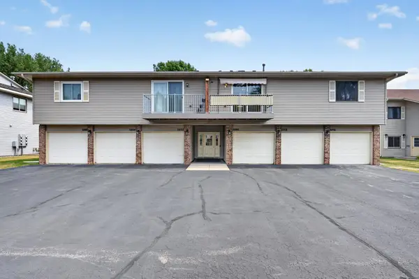 3276 Greenbrier Street #3276C, Vadnais Heights, MN 55127