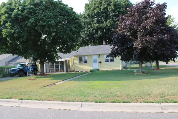 6300 60th Avenue N, Crystal, MN 55428