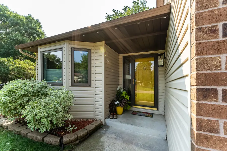 17767 S Shore Lane W, Eden Prairie, MN 55346 - #3