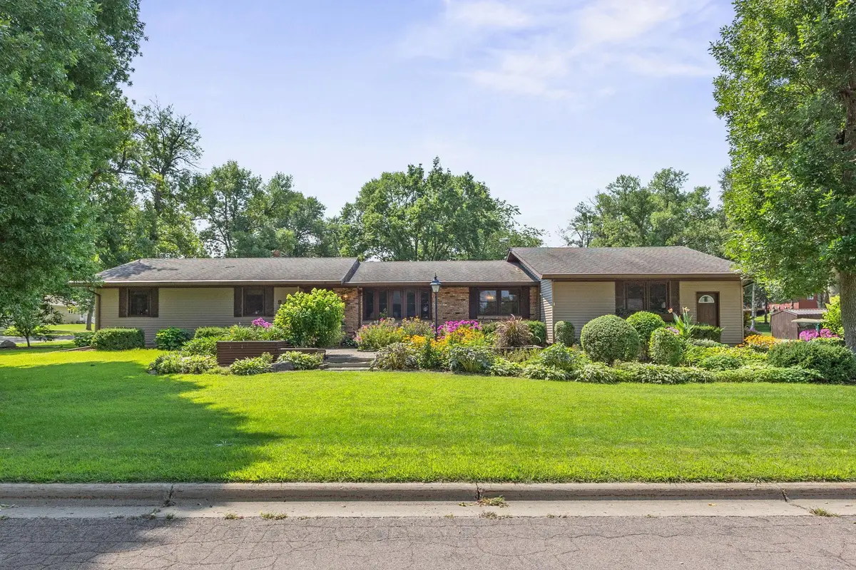 830 Reeds Lane, Glencoe, MN 55336 - #1