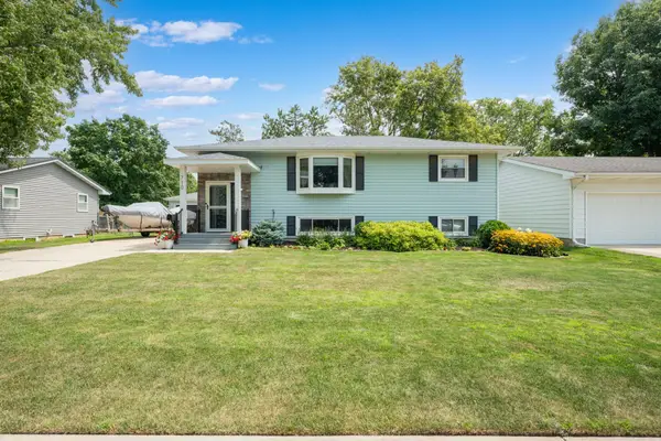 710 4th Avenue Se, Stewartville, MN 55976