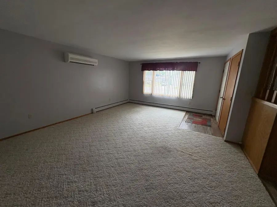 1431 7th Street N, Wahpeton, ND 58075 - #2