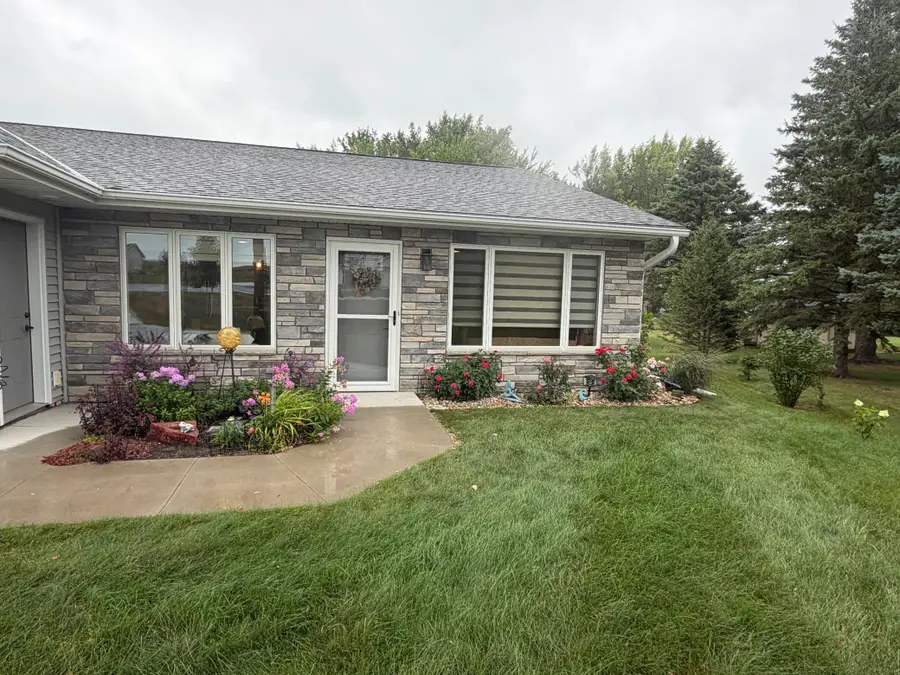 2344 Cherrywood Lane, Worthington, MN 56187 - #2