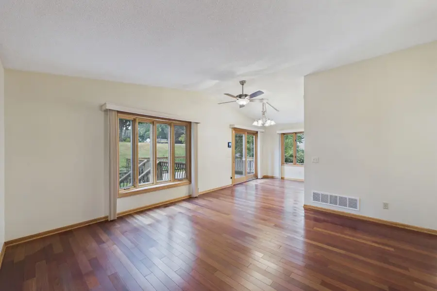 2742 Hilltop Court, North Saint Paul, MN 55109 - #3