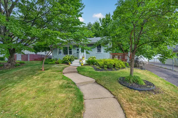 2093 Sherwood Avenue, Saint Paul, MN 55119