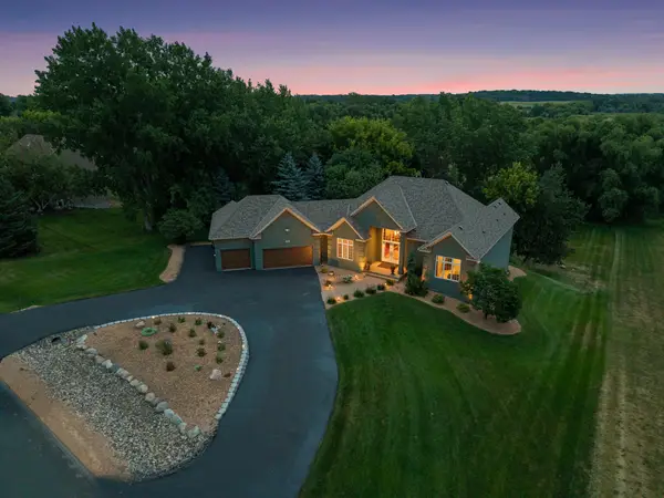 584 Vista Ridge Lane, Shakopee, MN 55379