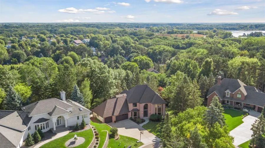 685 Valley View Court, Shoreview, MN 55126 - #3