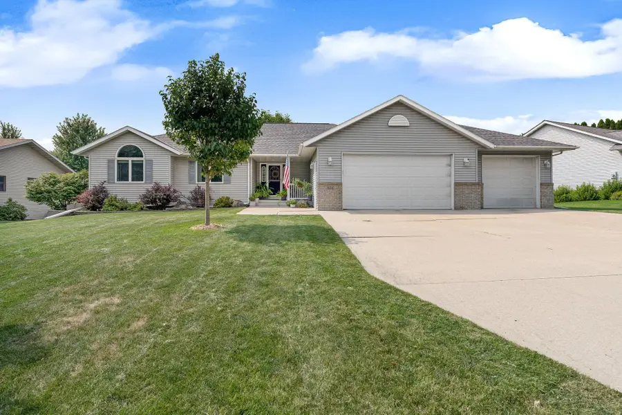 1624 Prairie Lane Ne, Owatonna, MN 55060 - #2