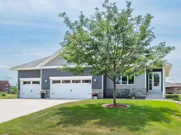1290 Parkview Court, Shakopee, MN 55379