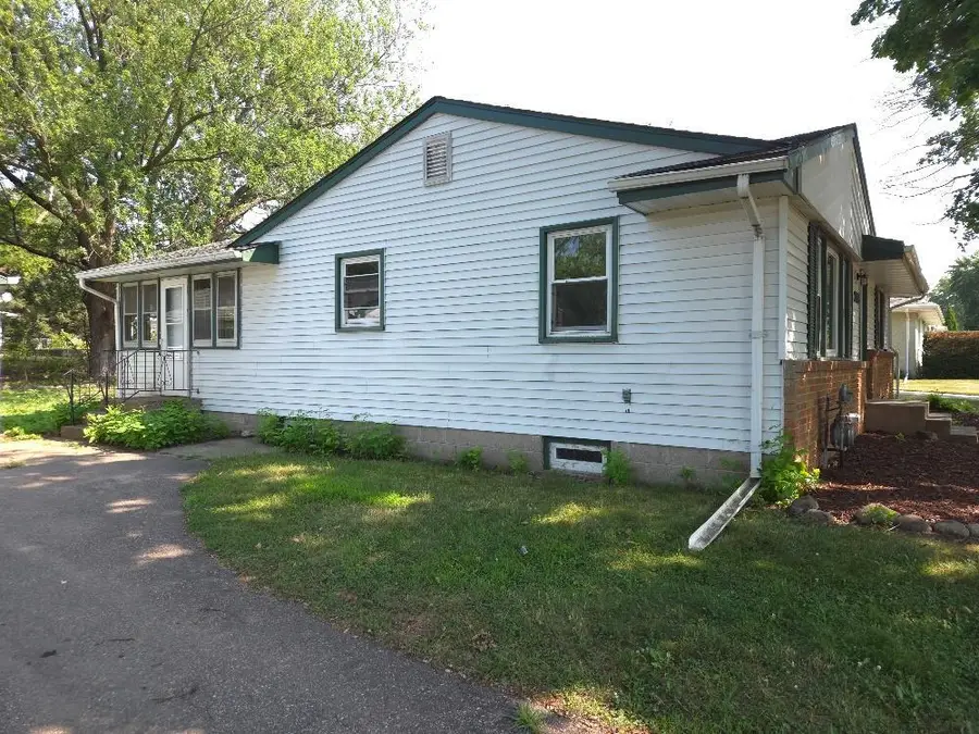 2744 Matilda Street, Roseville, MN 55113 - #3