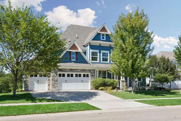 11274 Whitewater Drive, Woodbury, MN 55129
