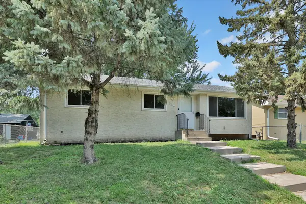1017 Livingston Avenue, West Saint Paul, MN 55118