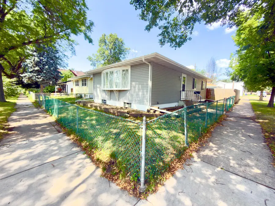 243 Winifred Street E, Saint Paul, MN 55107 - #3