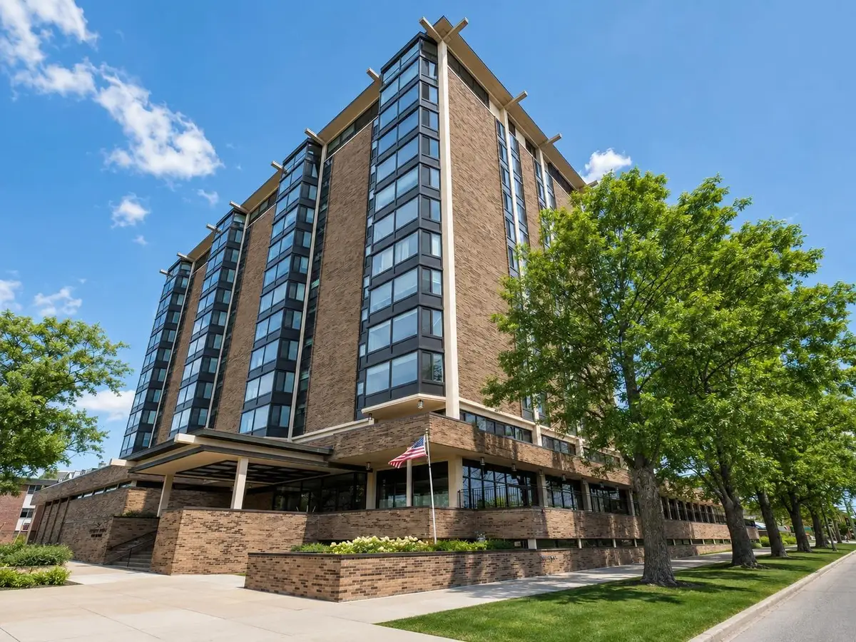 207 5th Avenue Sw #202, Rochester, MN 55902 - #1