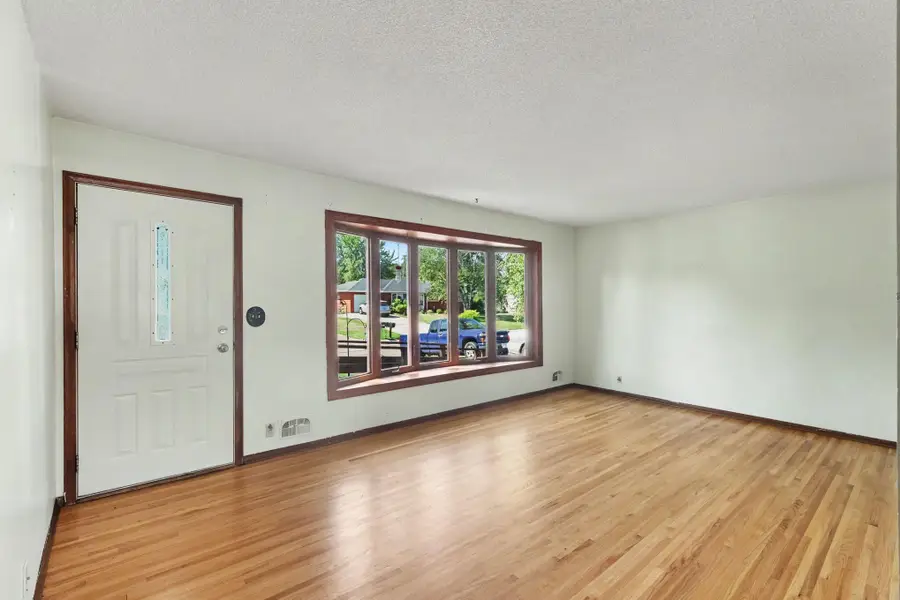 217 Dawn Avenue, Shoreview, MN 55126 - #3