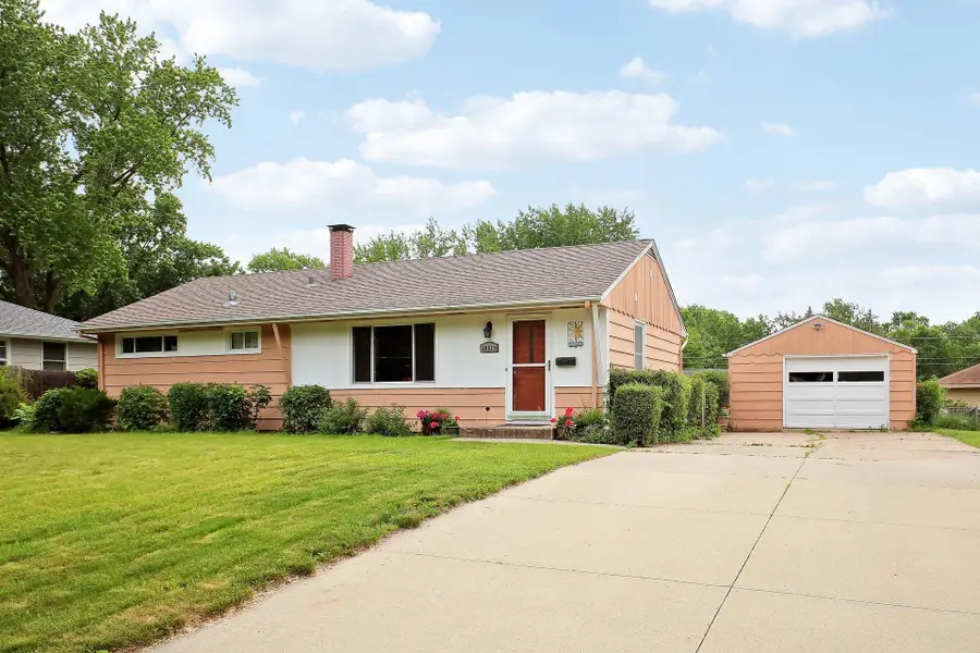 10519 Thomas Avenue S, Bloomington, MN 55431 - #2