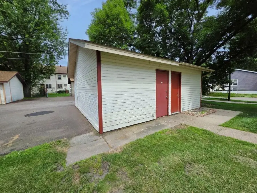 913 Marion Street, Saint Paul, MN 55117 - #3