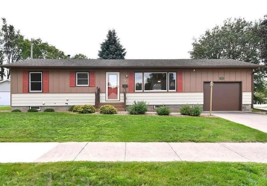 109 12th Street Nw, Faribault, MN 55021 - #3