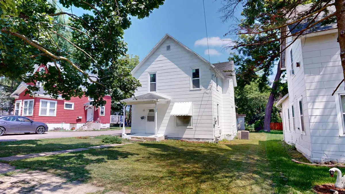 717 Jefferson Avenue, Albert Lea, MN 56007 - #1