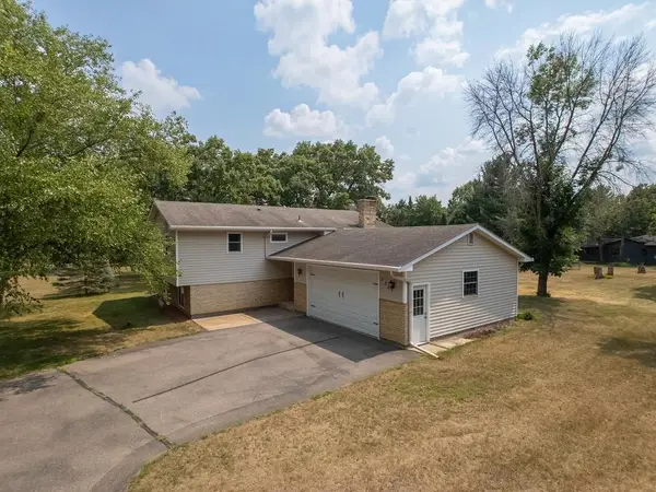 820 203rd Lane Ne, East Bethel, MN 55011