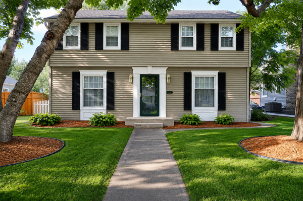 1857 Ford Parkway, Saint Paul, MN 55116