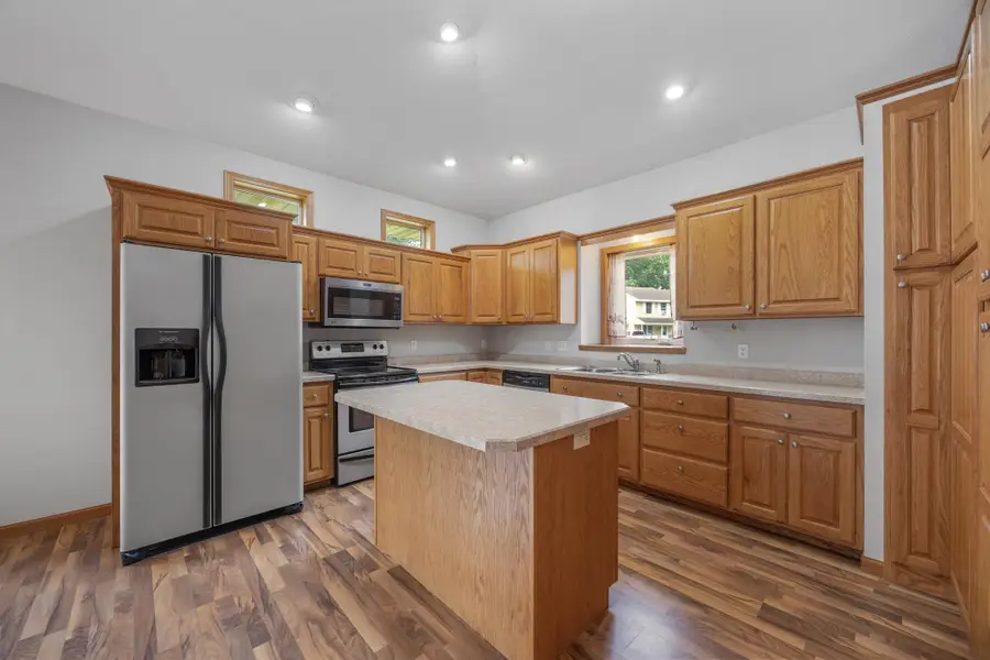 608 Parkview Circle, Delano, MN 55328 - #2