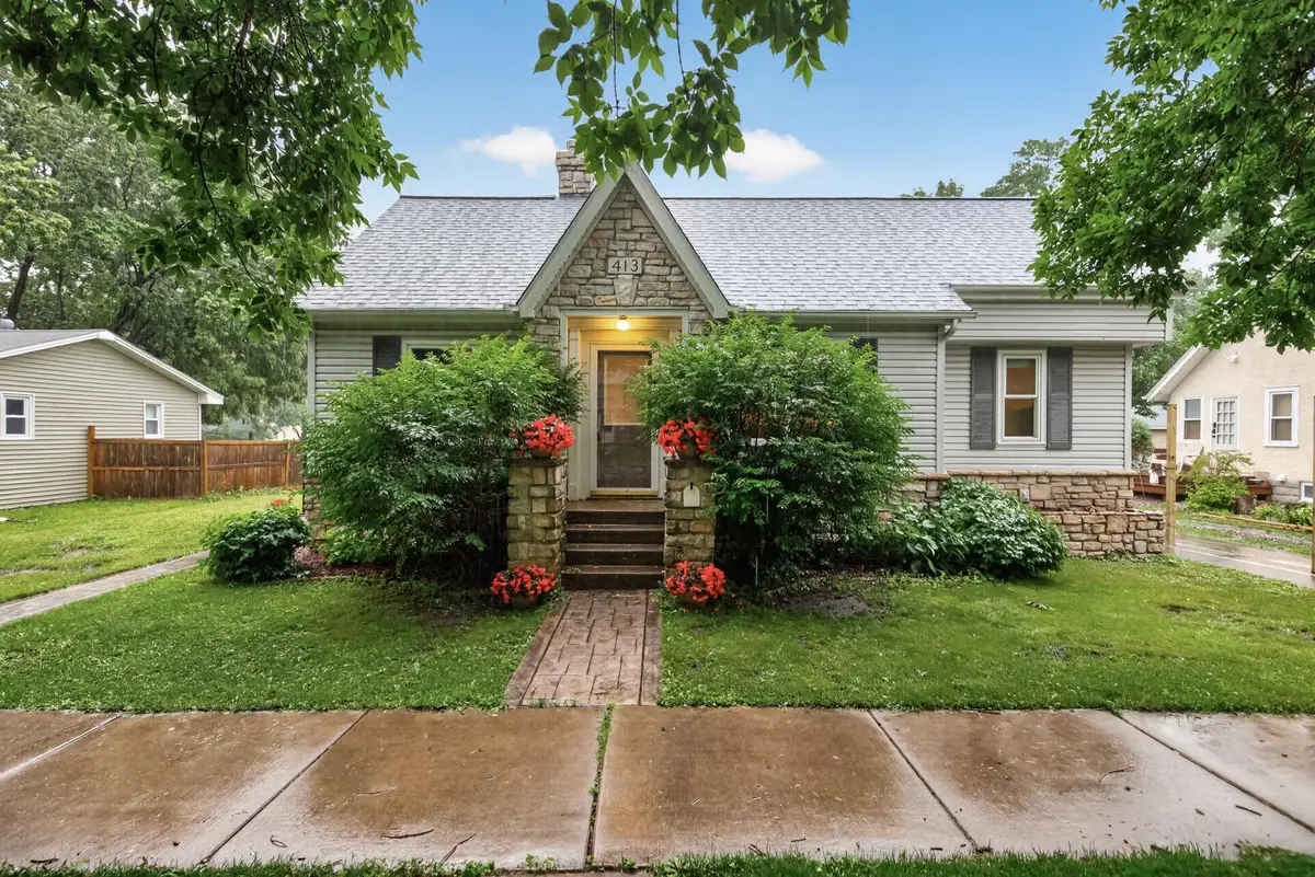 413 3rd Avenue E, Shakopee, MN 55379 - #1