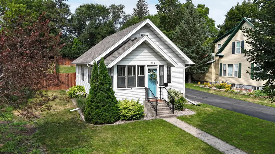 719 N Broadway, Fergus Falls, MN 56537 - #2