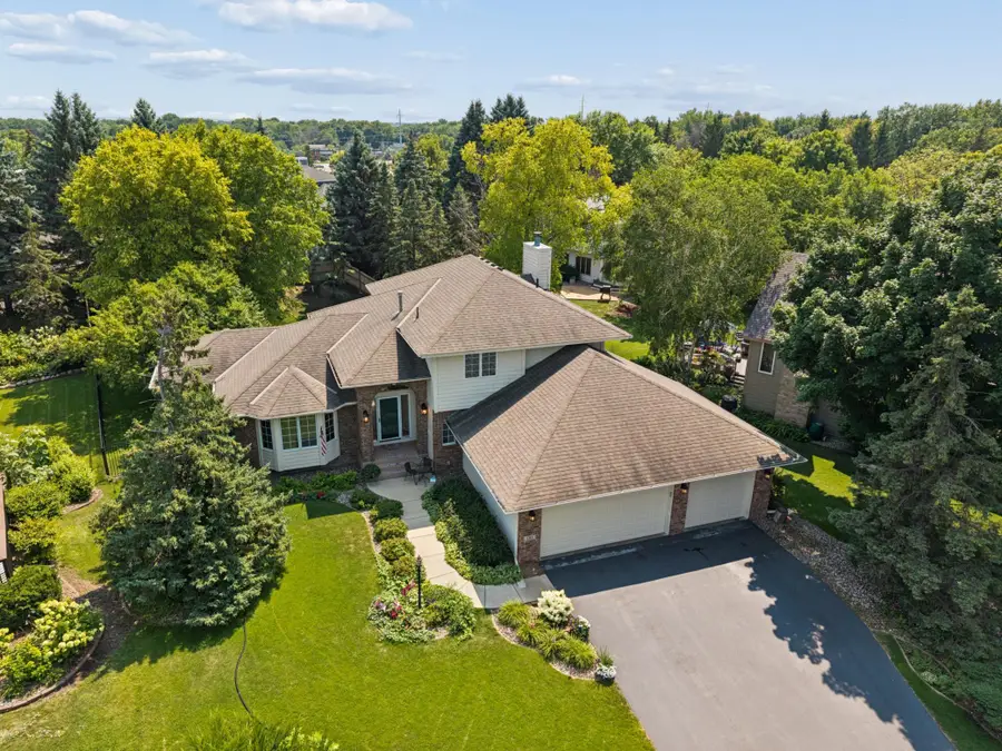 191 South Shore Court, Chanhassen, MN 55317 - #2