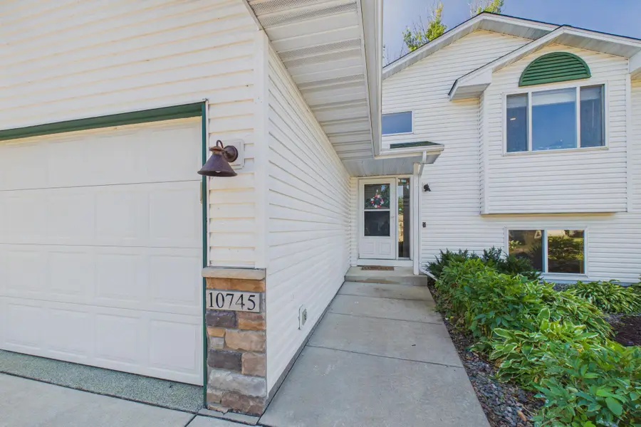 10745 Matthew Drive, Chisago City, MN 55013 - #3