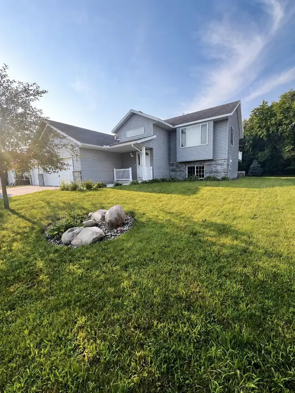206 Rookery Drive, Cold Spring, MN 56320